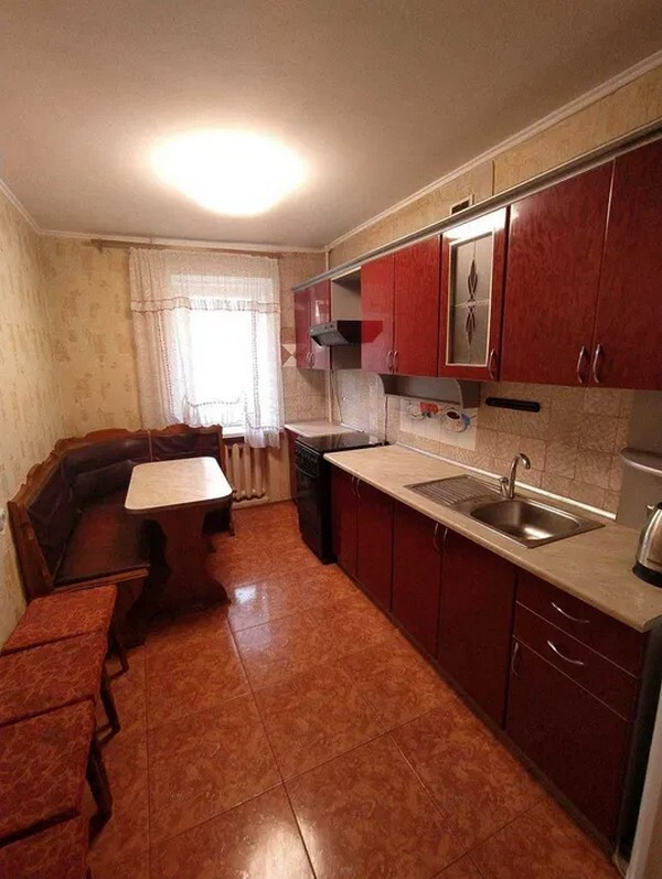 Продаж 4-кімнатної квартири 80 м², Чкалова вул., 108
