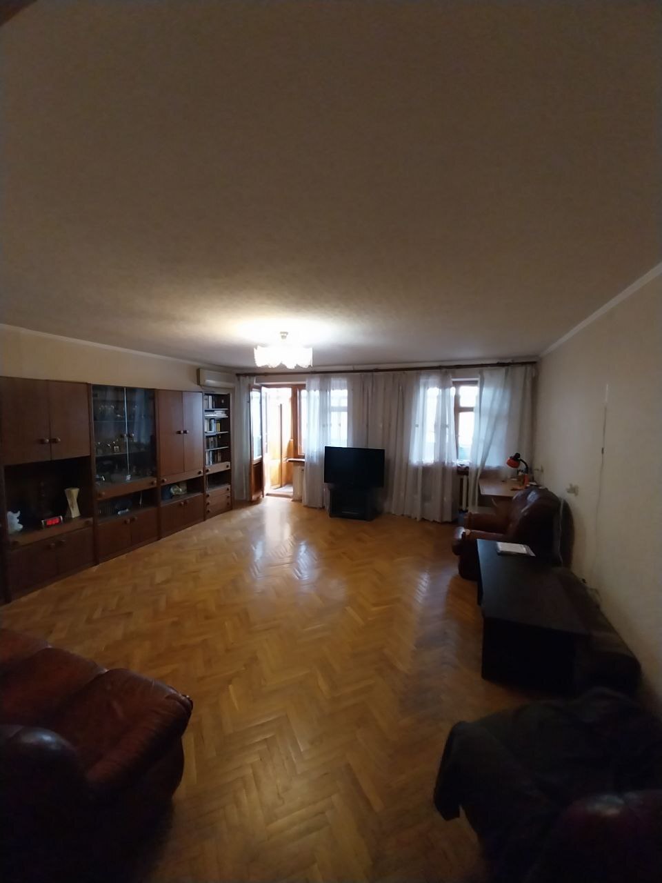 Продаж 3-кімнатної квартири 79 м², Високовольтна вул.