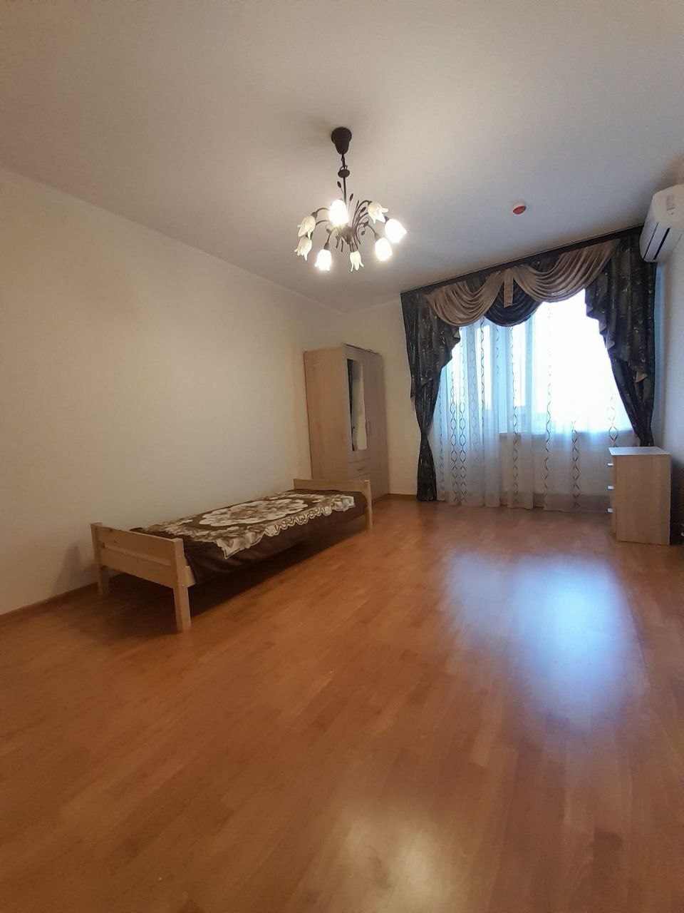 Продажа 4-комнатной квартиры 167 м², Голосеевский просп., 30Б