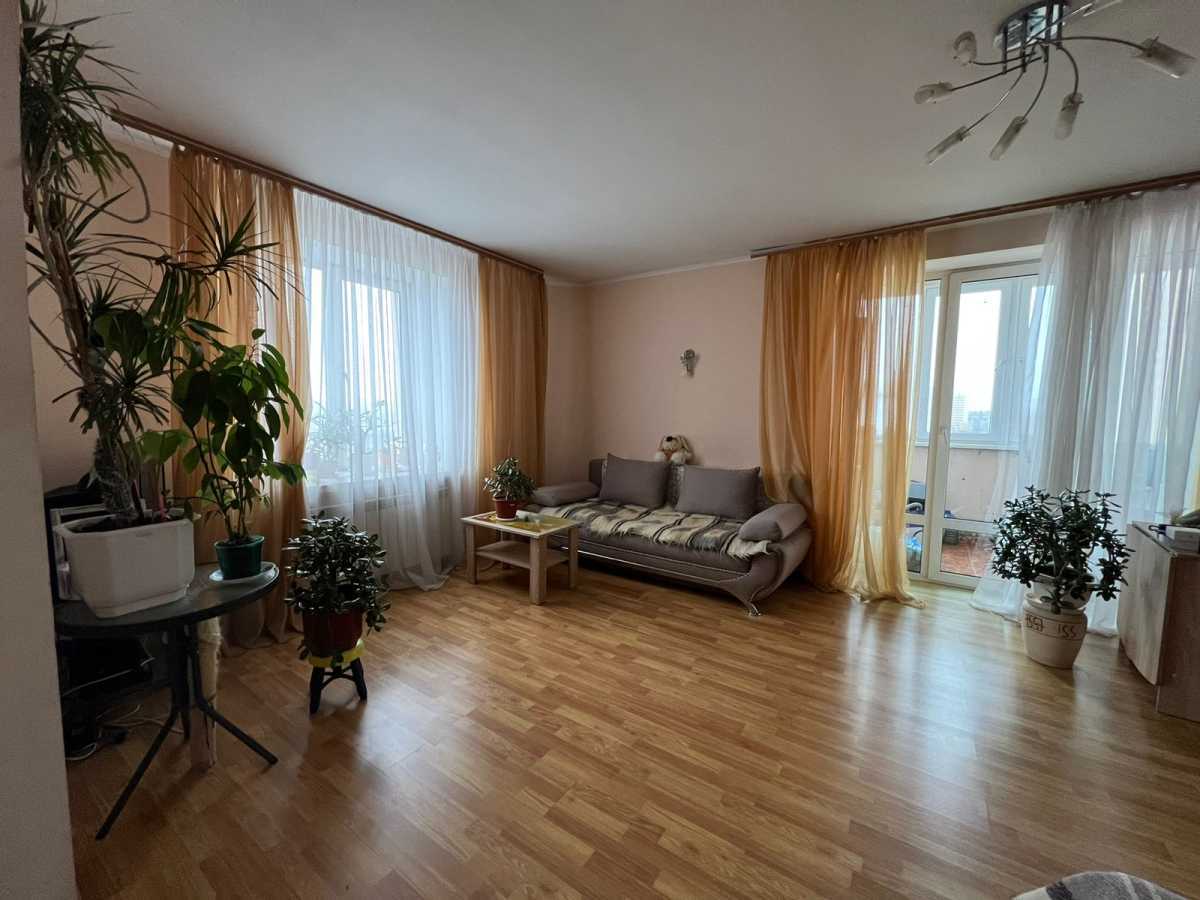 Продажа 3-комнатной квартиры 120 м², Николая Голего ул., 5