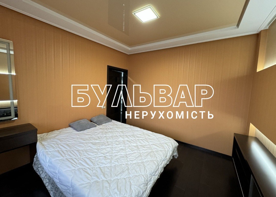 Продаж 3-кімнатної квартири 69 м², Перемоги просп., 66А