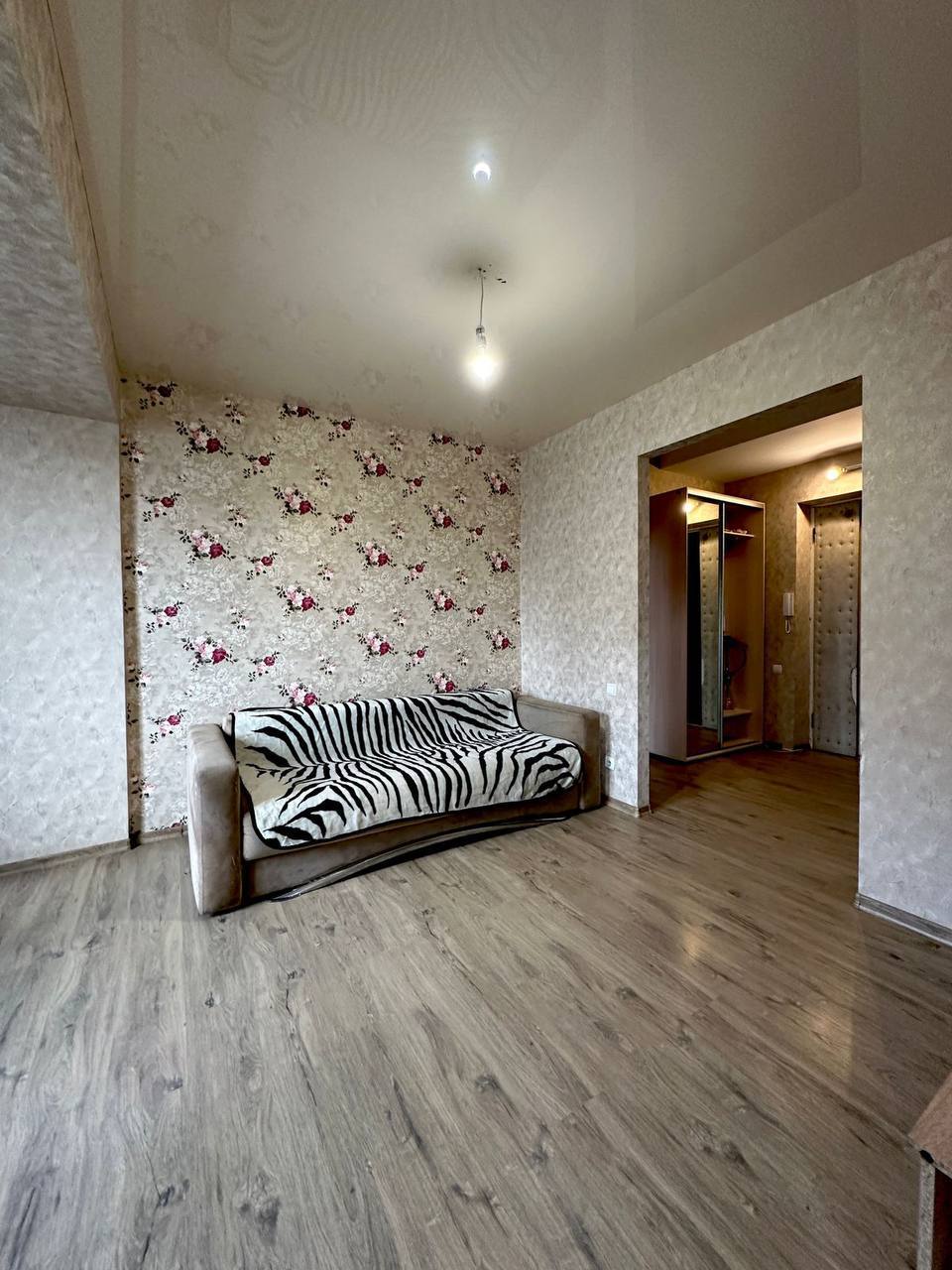 Продажа 2-комнатной квартиры 53 м², Дмитрия Яворницкого просп.