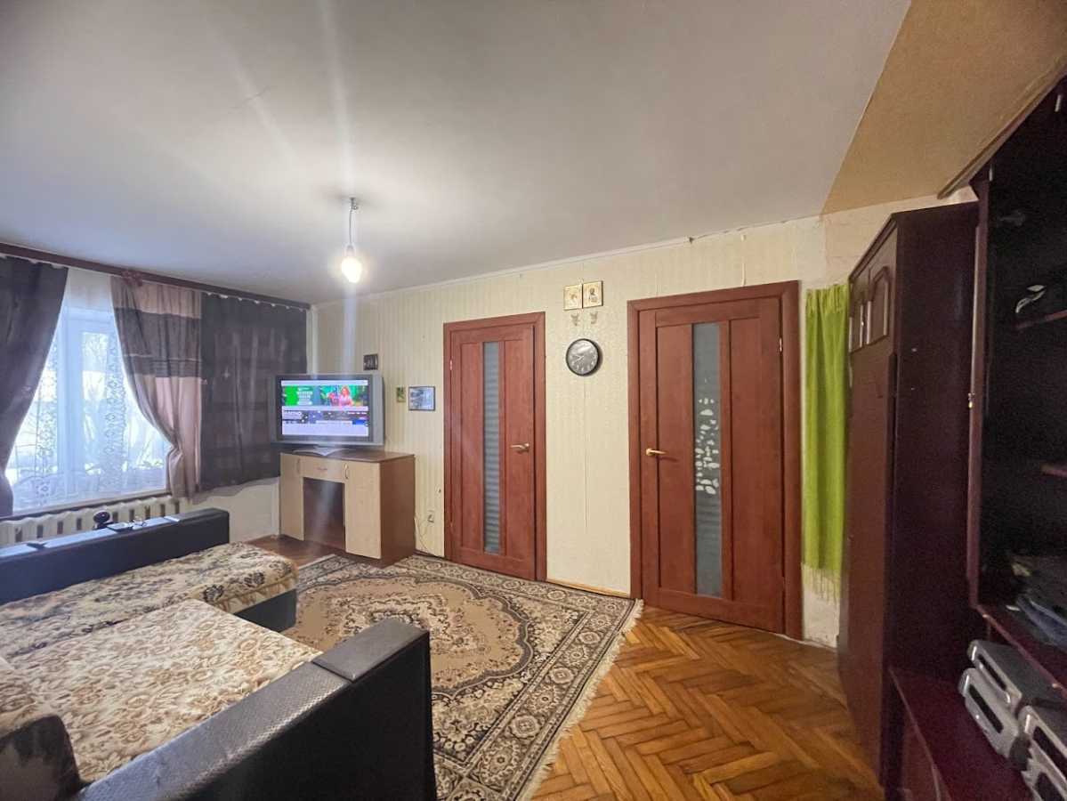 Продажа 3-комнатной квартиры 44 м², Богдана  Хмельницкого ул.