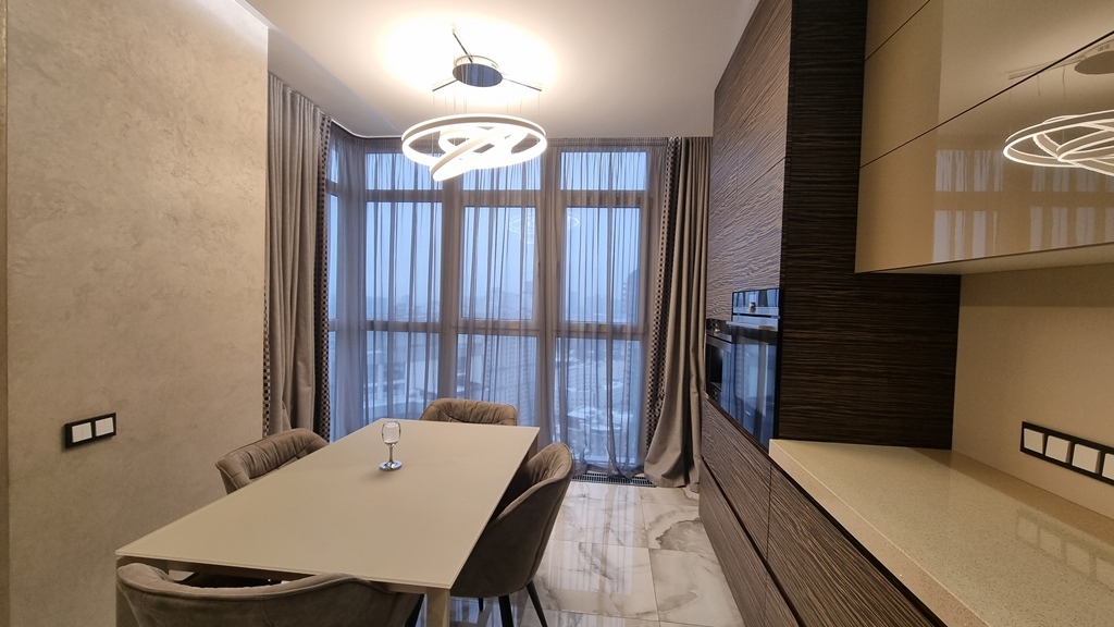 Продаж 3-кімнатної квартири 133 м², Михайла Драгомирова вул., 11