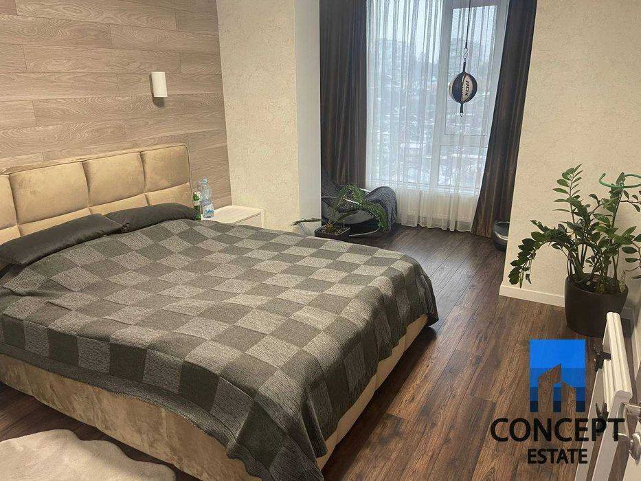 Продажа 3-комнатной квартиры 78 м², Василия Жуковского ул.