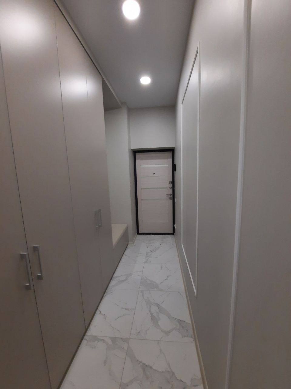 Продажа 2-комнатной квартиры 70 м², Севастопольская ул.