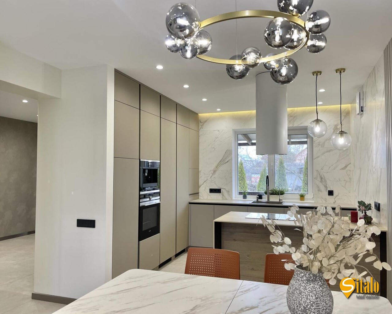 Продажа дома 180 м², 1-я Озерная ул.