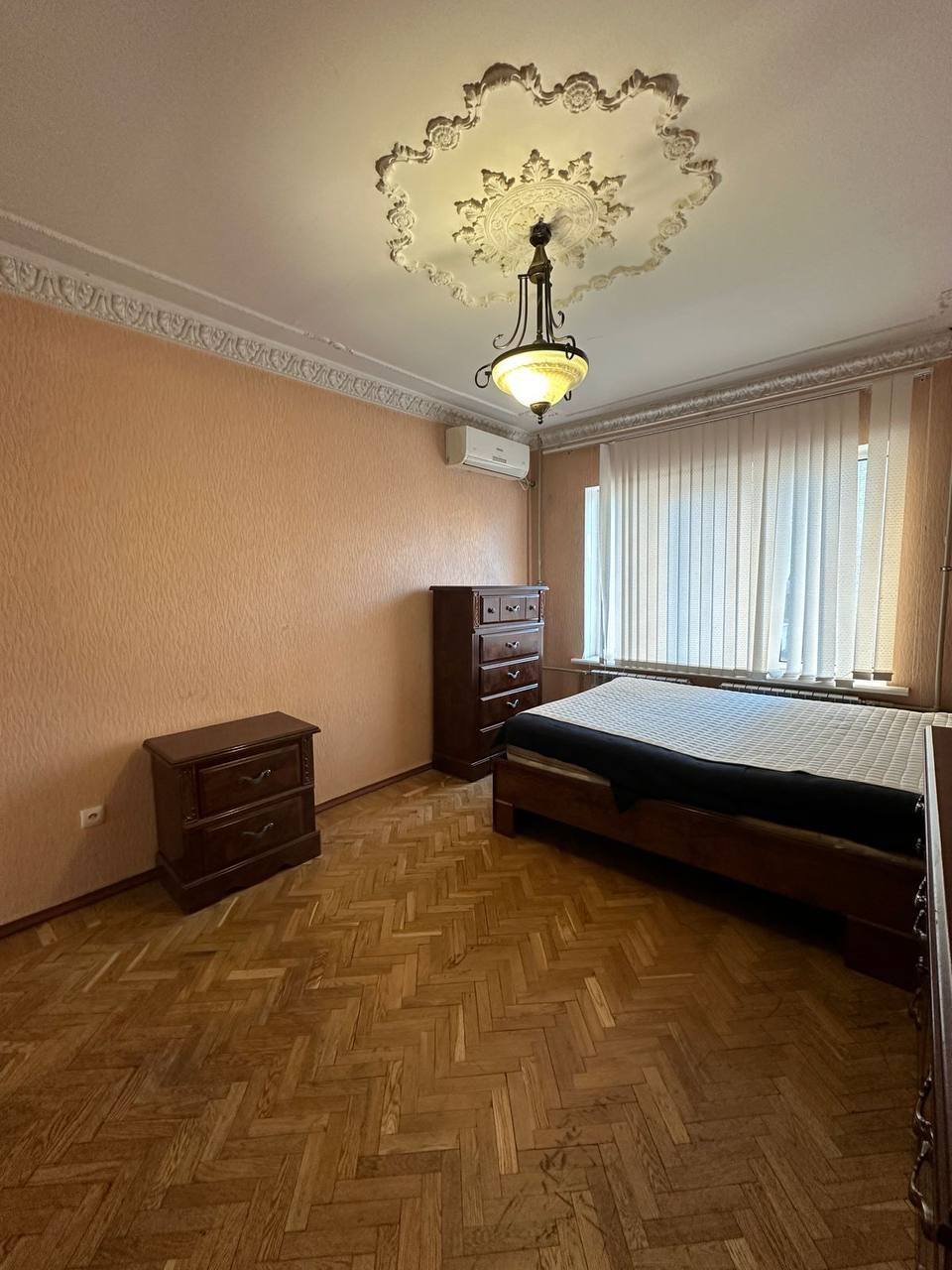 Продажа 3-комнатной квартиры 77 м², Писаржевского ул.