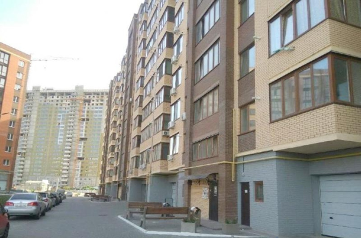Продажа 2-комнатной квартиры 65 м², Академика Сахарова ул.