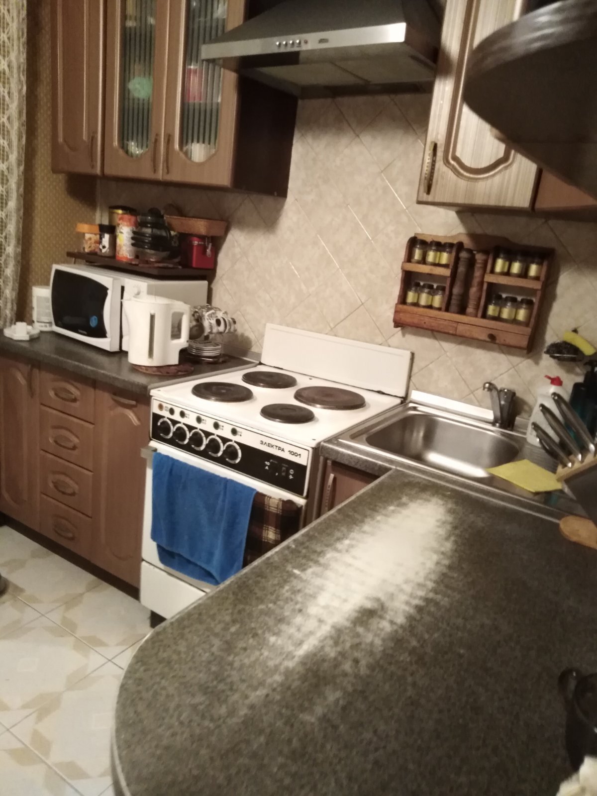 Оренда кімнати/частини квартири, Володимира Маяковського просп., 4Б