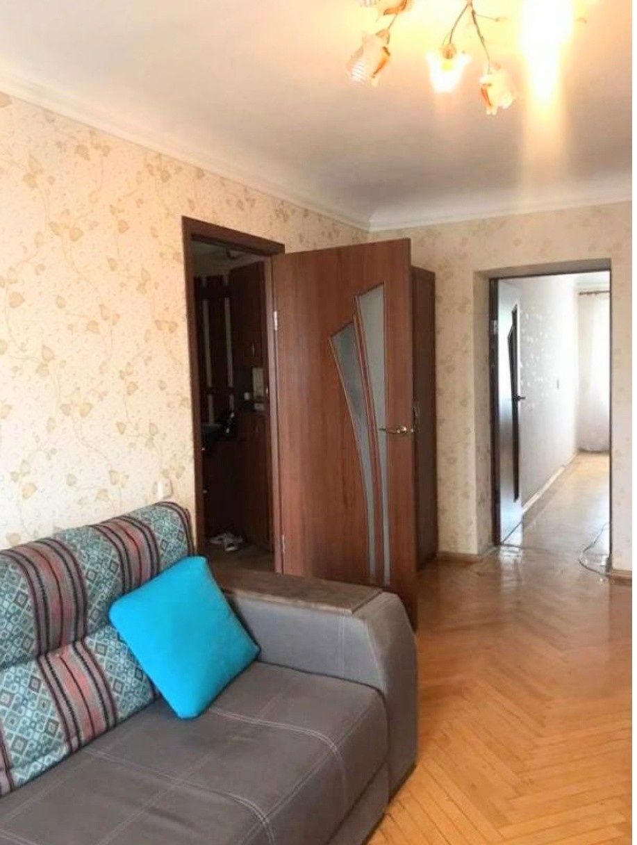 Продаж 2-кімнатної квартири 43 м², Харківських Дивізій вул., 3