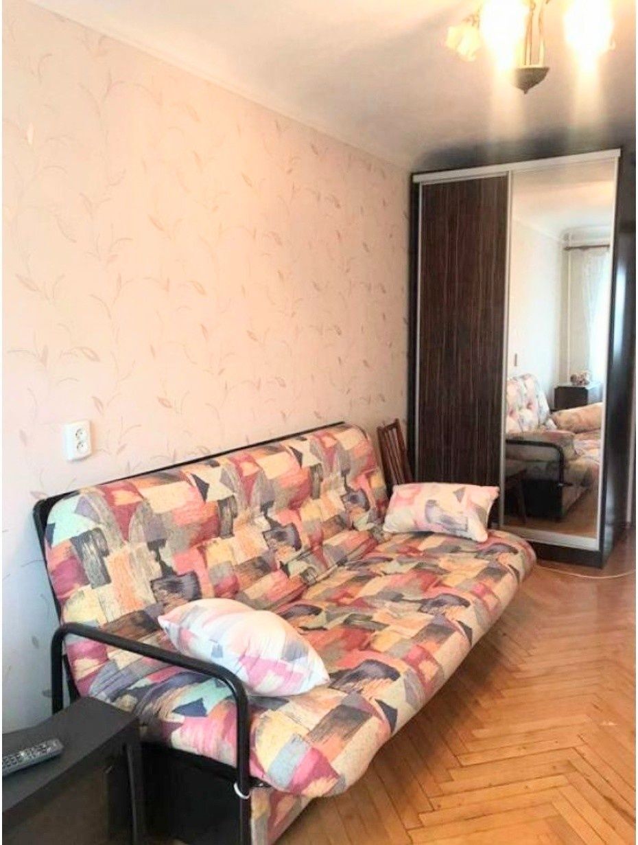 Продажа 2-комнатной квартиры 43 м², Харьковских Дивизий ул., 3