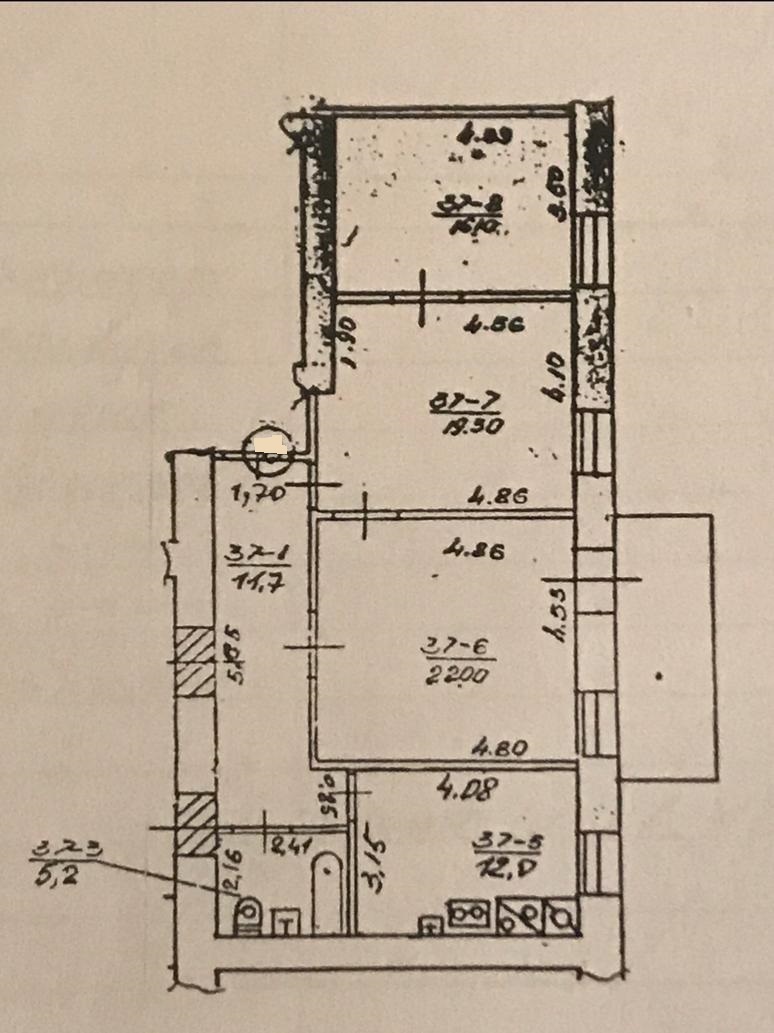 Продаж 3-кімнатної квартири 89 м², Богдана Хмельницького вул., 42