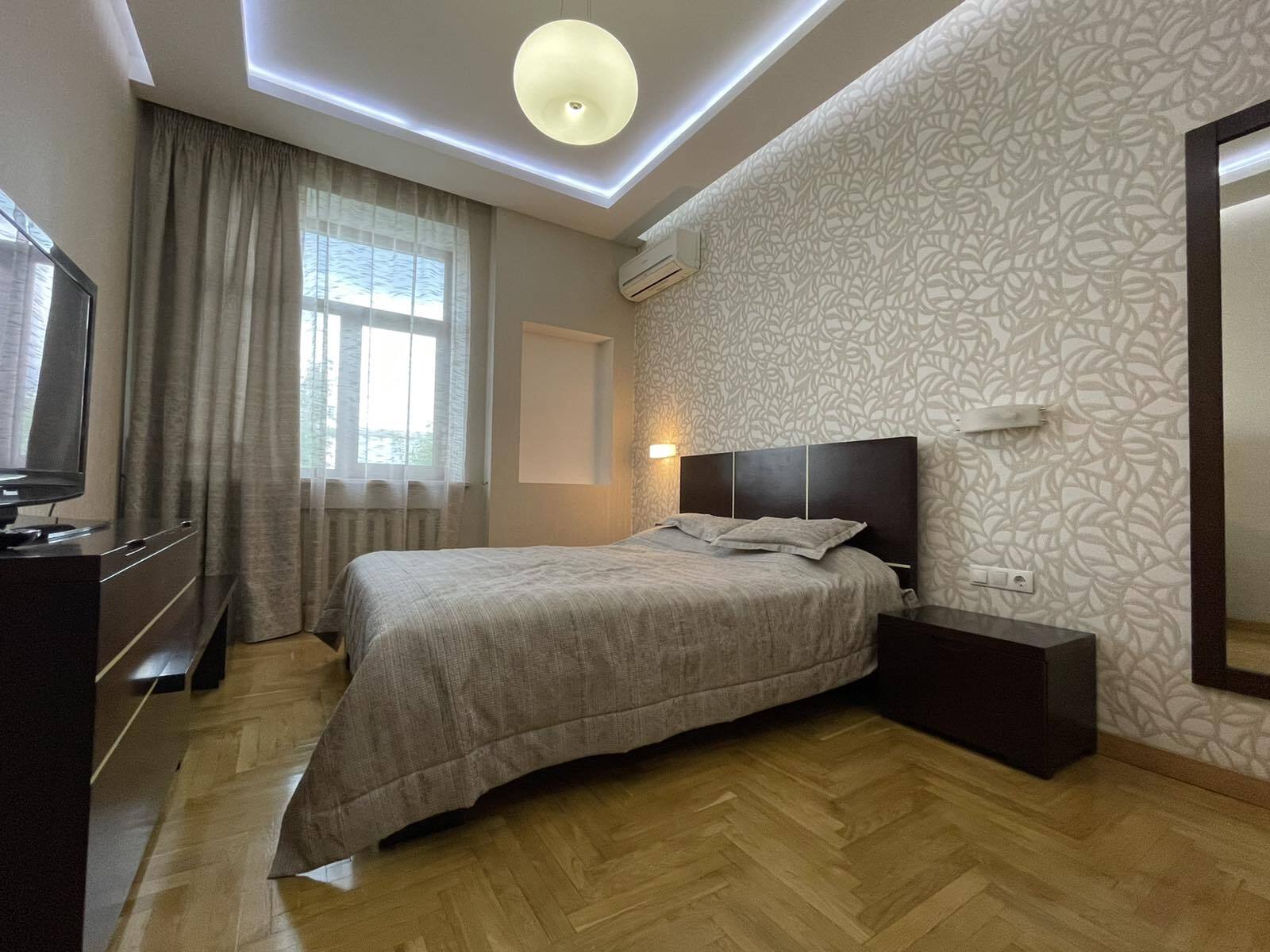 Аренда 2-комнатной квартиры 70 м², Дмитрия Яворницкого просп., 96