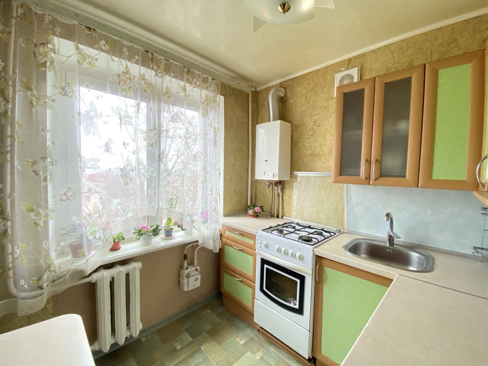 Продаж 3-кімнатної квартири 62 м², Дніпропетровське шосе