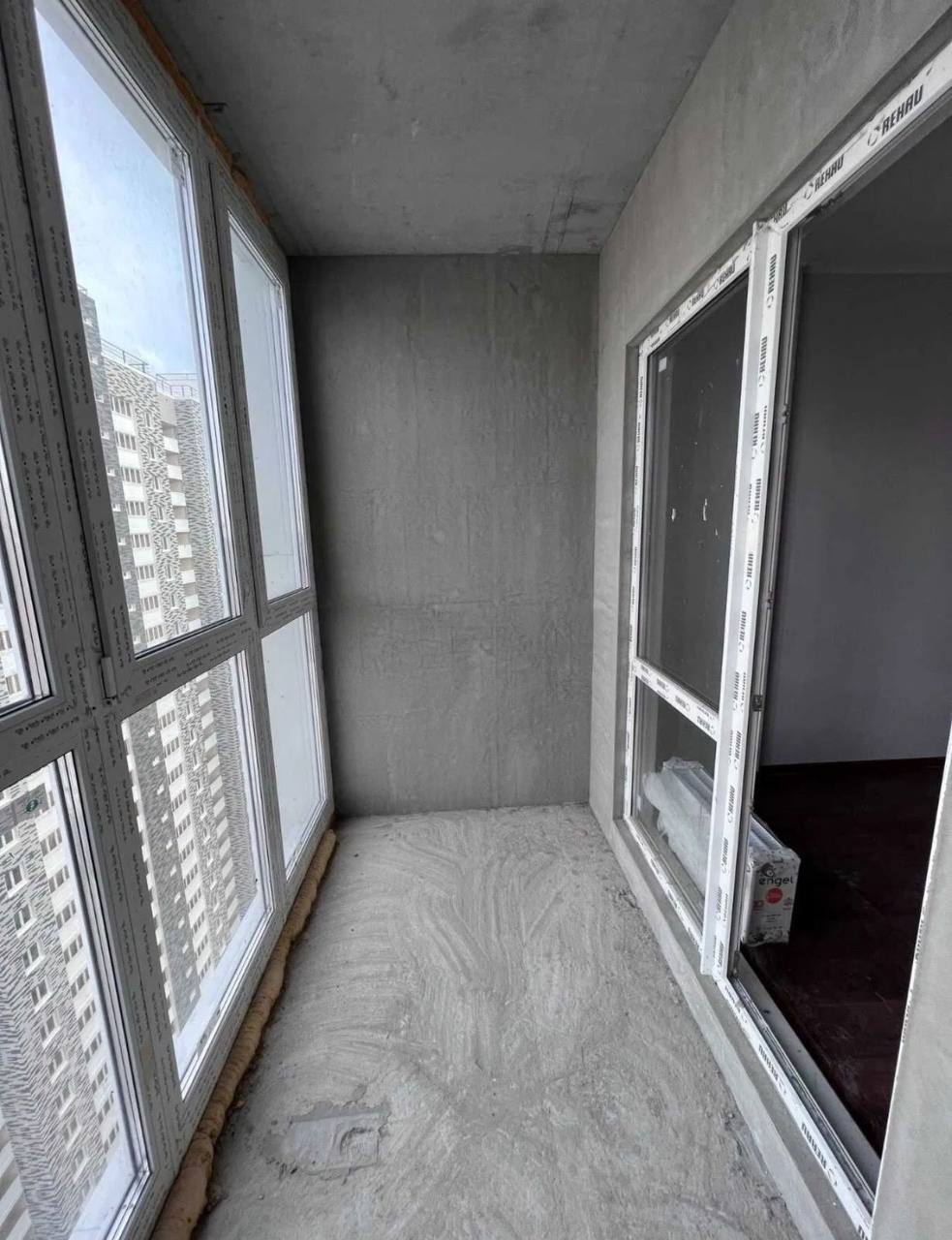 Продаж 1-кімнатної квартири 51 м², Ревуцького вул., 54б