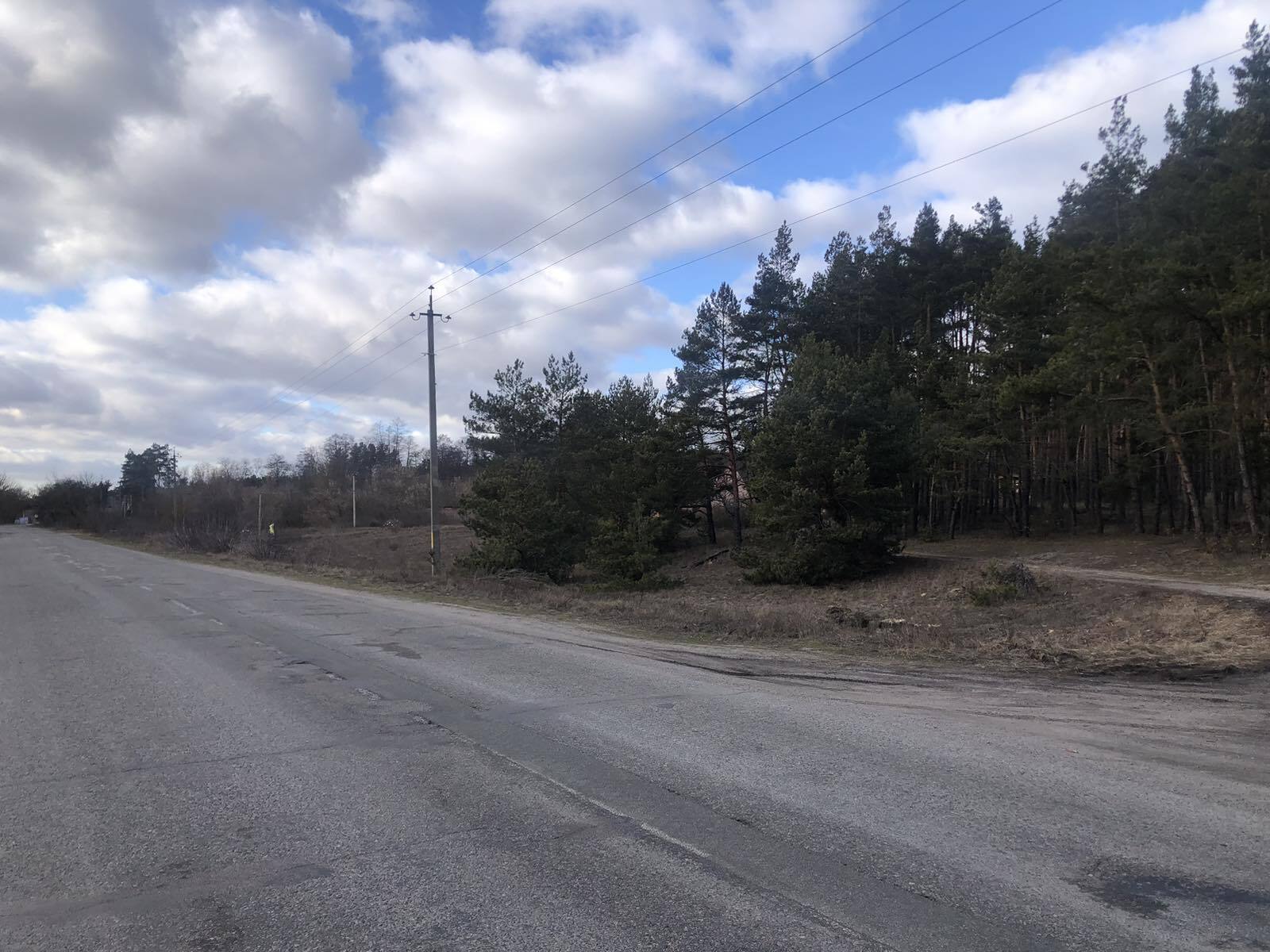 Продаж ділянки під індивідуальне житлове будівництво 43 соток