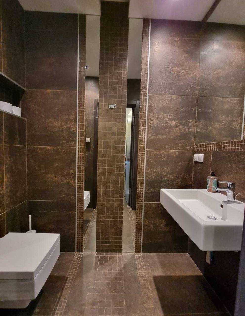 Продаж 4-кімнатної квартири 168 м², Кучеревського бул.