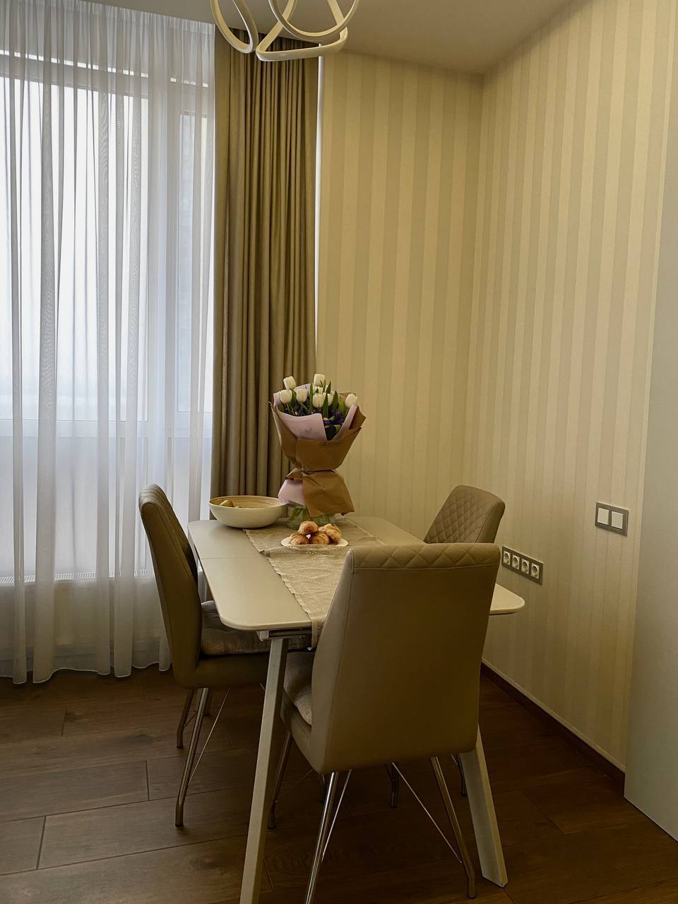 Продаж 2-кімнатної квартири 71 м², Сімферопольська вул.