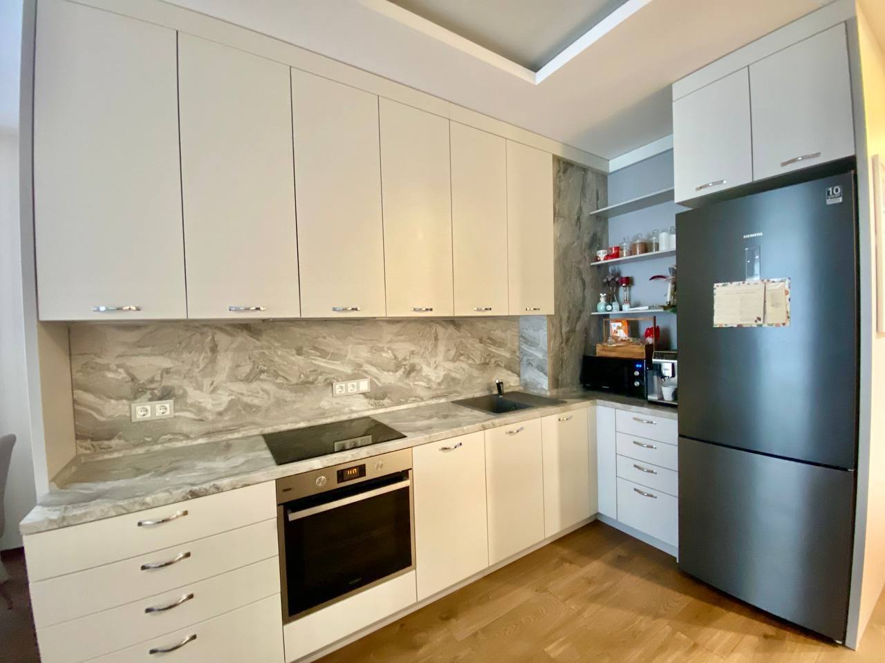 Продаж 2-кімнатної квартири 71 м², Сімферопольська вул.