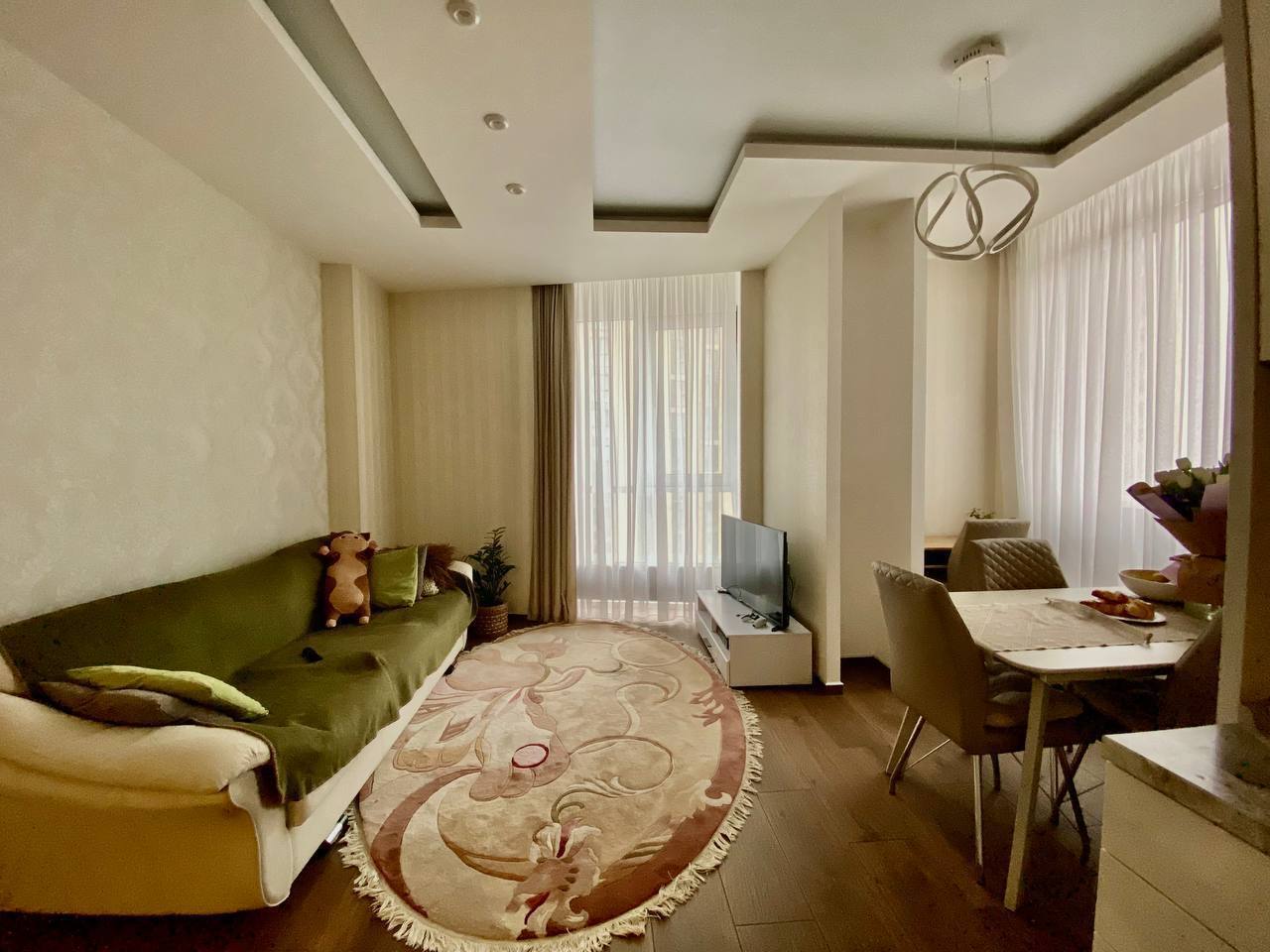 Продаж 2-кімнатної квартири 71 м², Сімферопольська вул.