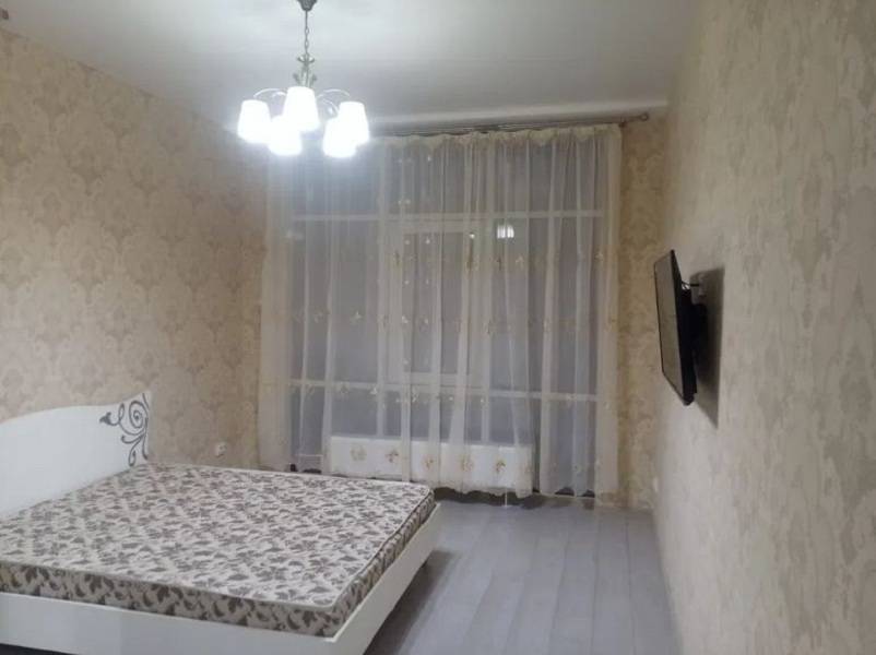Продаж 1-кімнатної квартири 40 м², Курортный пров.