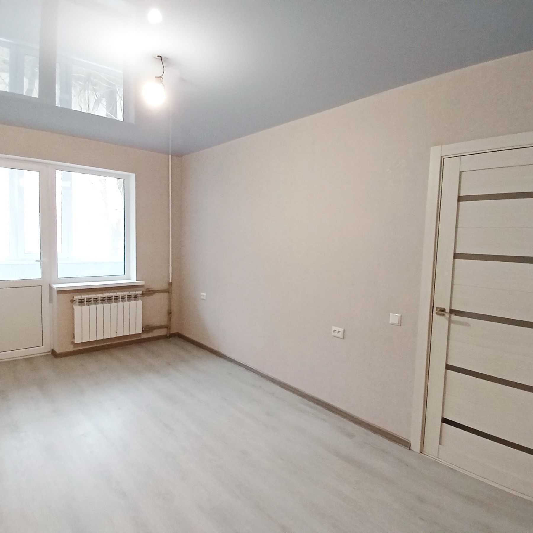 Продаж 1-кімнатної квартири 30.1 м², Лазурна вул.