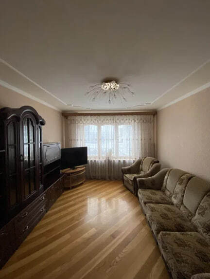 Продаж 4-кімнатної квартири 74 м², Інтернаціоналістів вул.