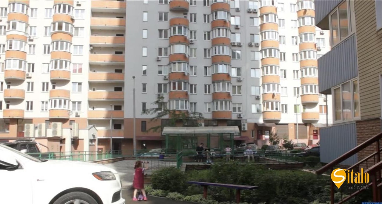 Продаж 3-кімнатної квартири 92 м², Феодосійський пров., 14А