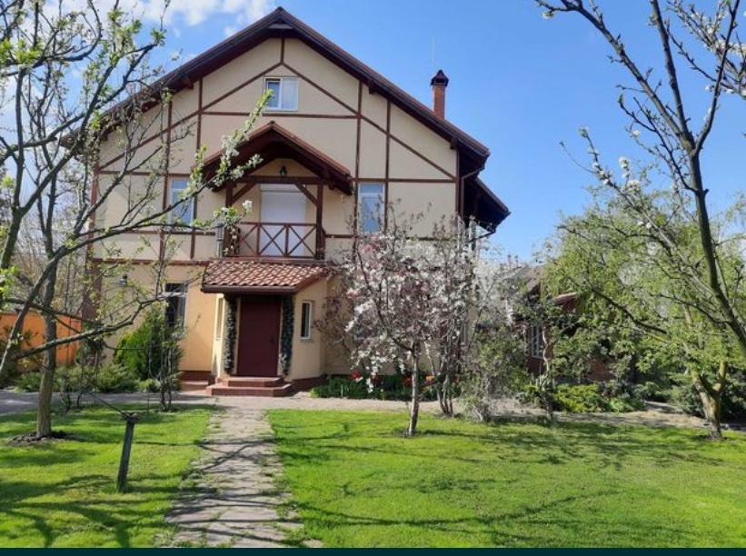 Дом посуточно 250 м², 20-я Садовая ул.