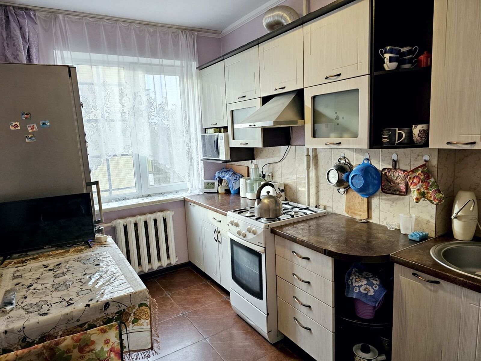 Продаж 3-кімнатної квартири 63 м², Бурштинова вул., ул.79