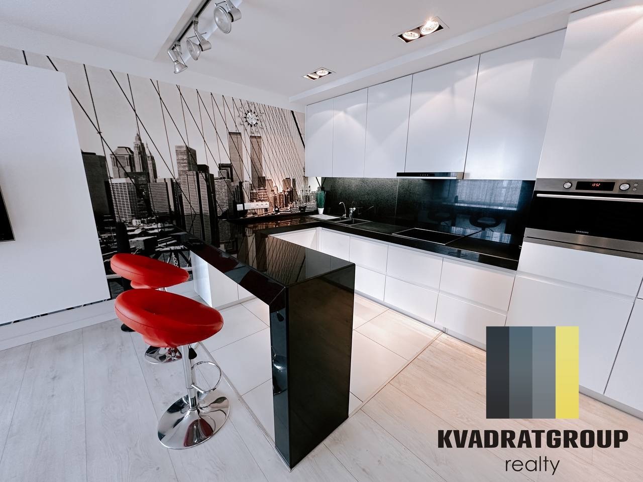 Аренда 4-комнатной квартиры 118 м², Любарского пер., 4А