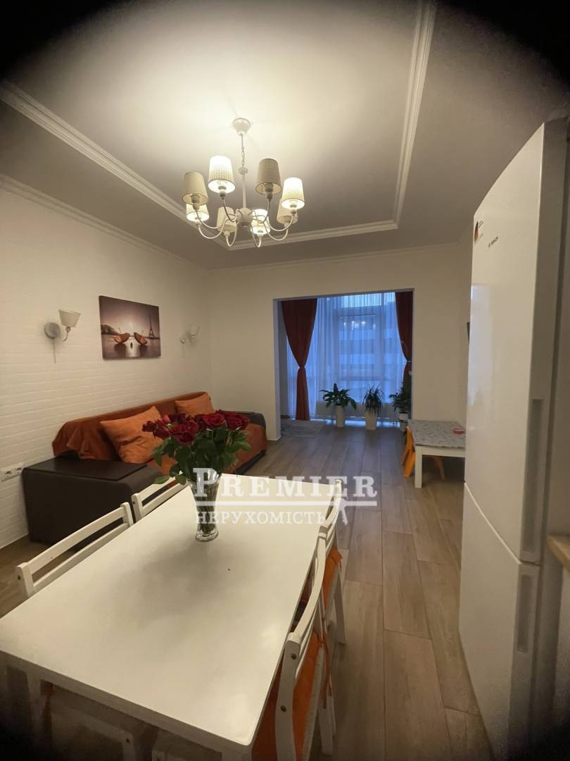 Продажа 2-комнатной квартиры 69 м², Академика Вильямса ул.
