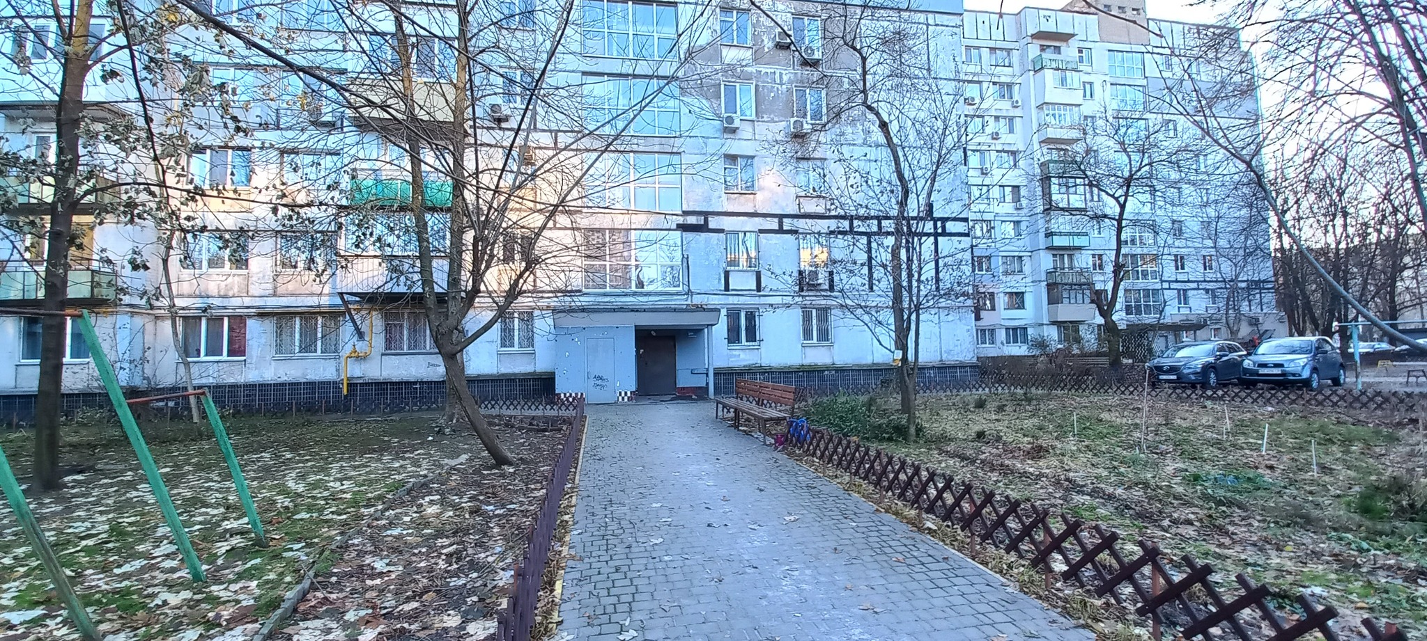 Продаж 2-кімнатної квартири 49 м², Новокримська вул., 4А