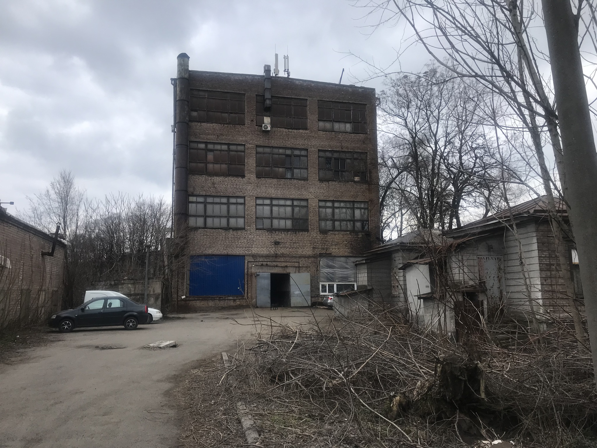 Продаж виробничого приміщення 11000 м², Сергія Нігояна просп., 49