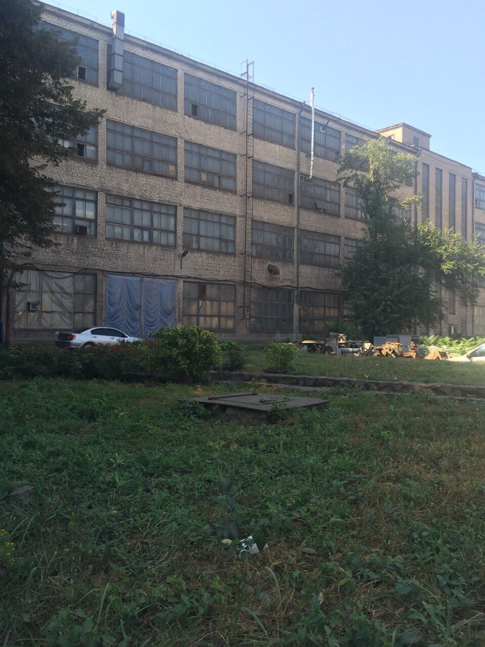 Продаж виробничого приміщення 11000 м², Сергія Нігояна просп., 49