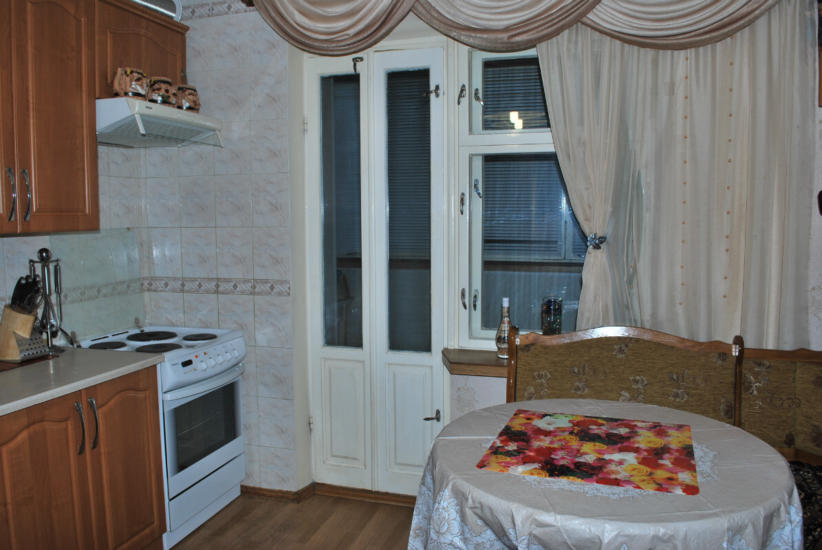 Аренда 3-комнатной квартиры 74 м², Миропольская ул., 37