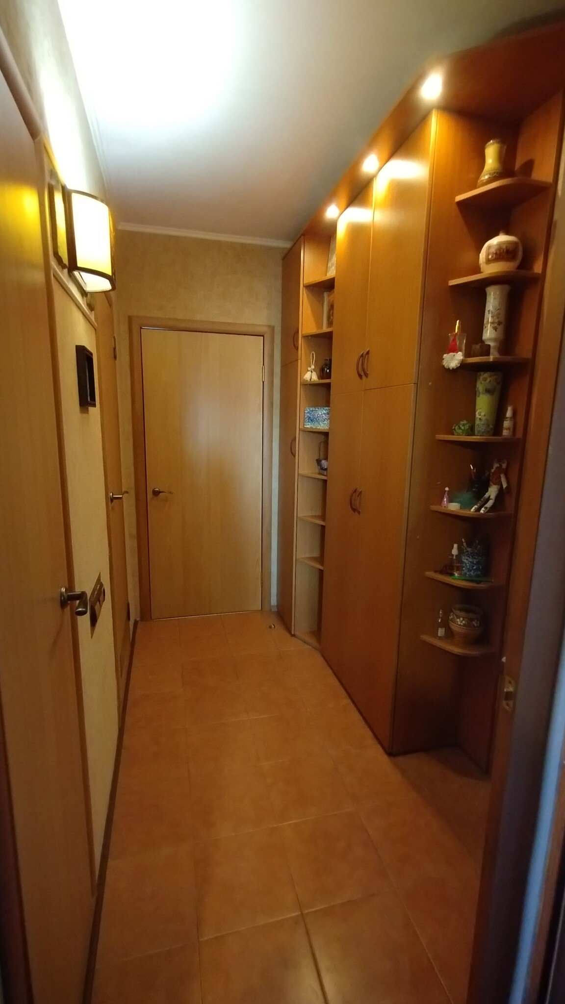 Оренда 2-кімнатної квартири 68 м², Ревуцького вул.
