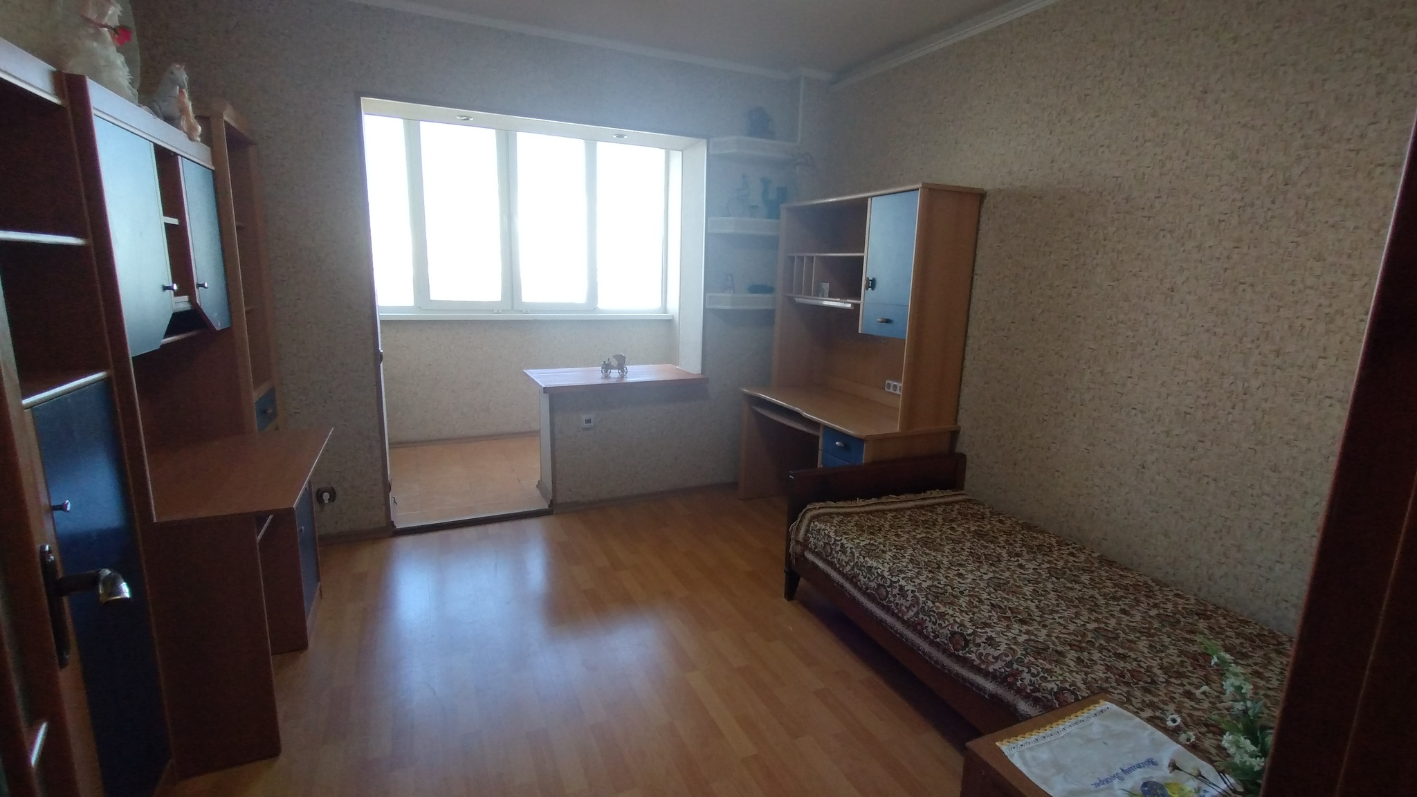 Оренда 2-кімнатної квартири 68 м², Ревуцького вул.