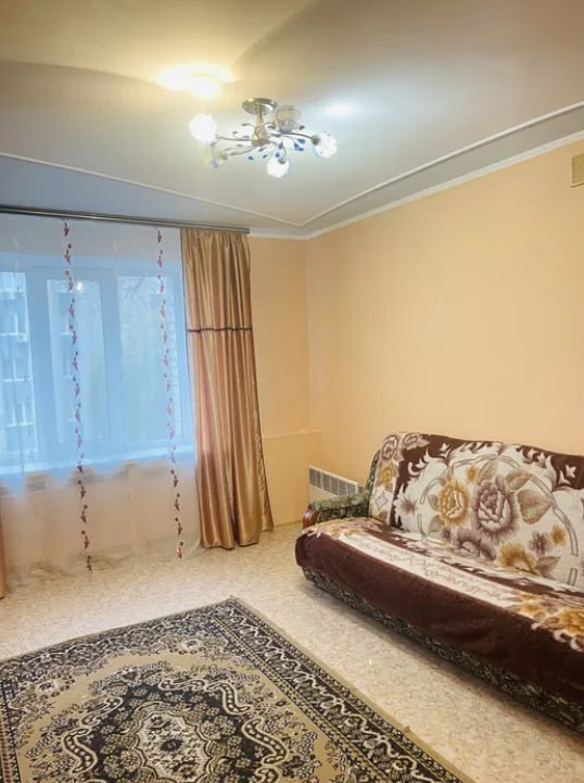 Продаж 1-кімнатної квартири 34.6 м², Харківська вул.