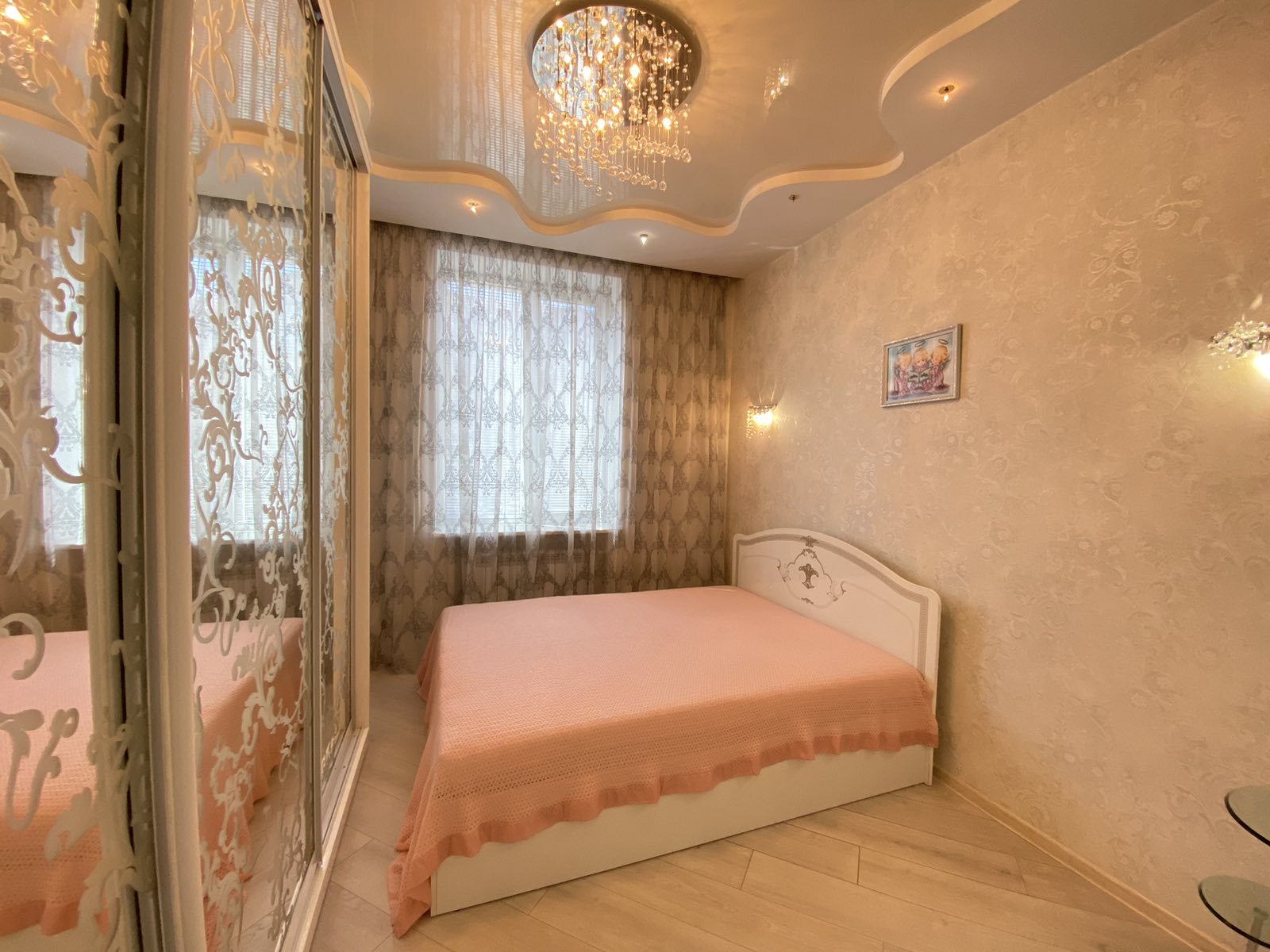 Продажа 3-комнатной квартиры 71 м², Соборный просп., 212