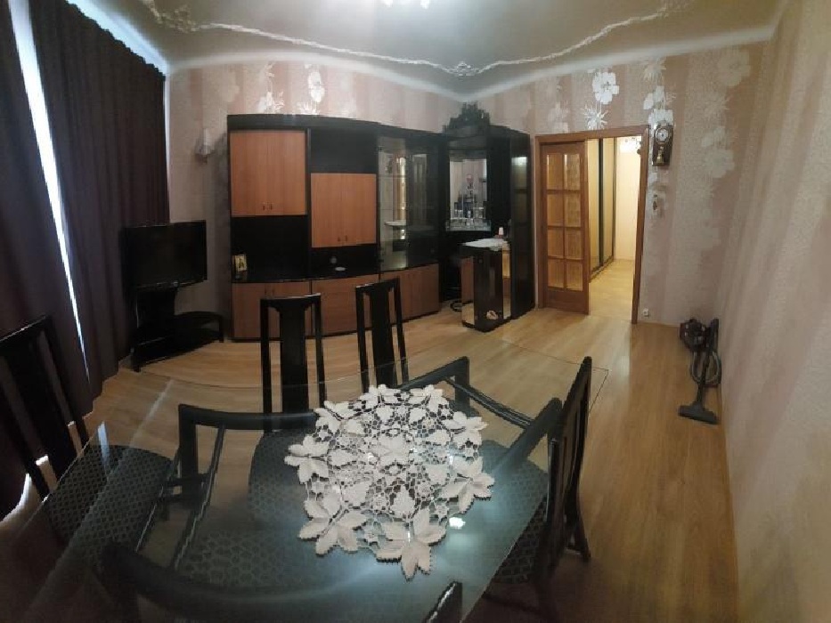 Продажа 3-комнатной квартиры 67 м², Академика Филатова ул., 1