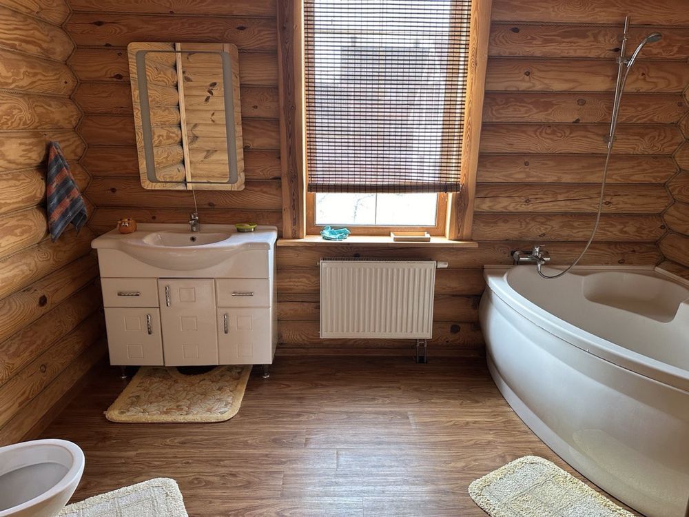 Оренда котеджу 200 м², 119-а Садова вул.