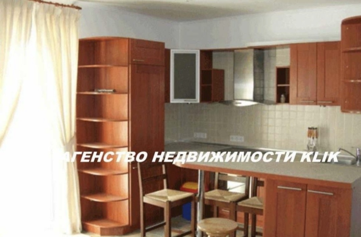 Аренда коттеджа 350 м²