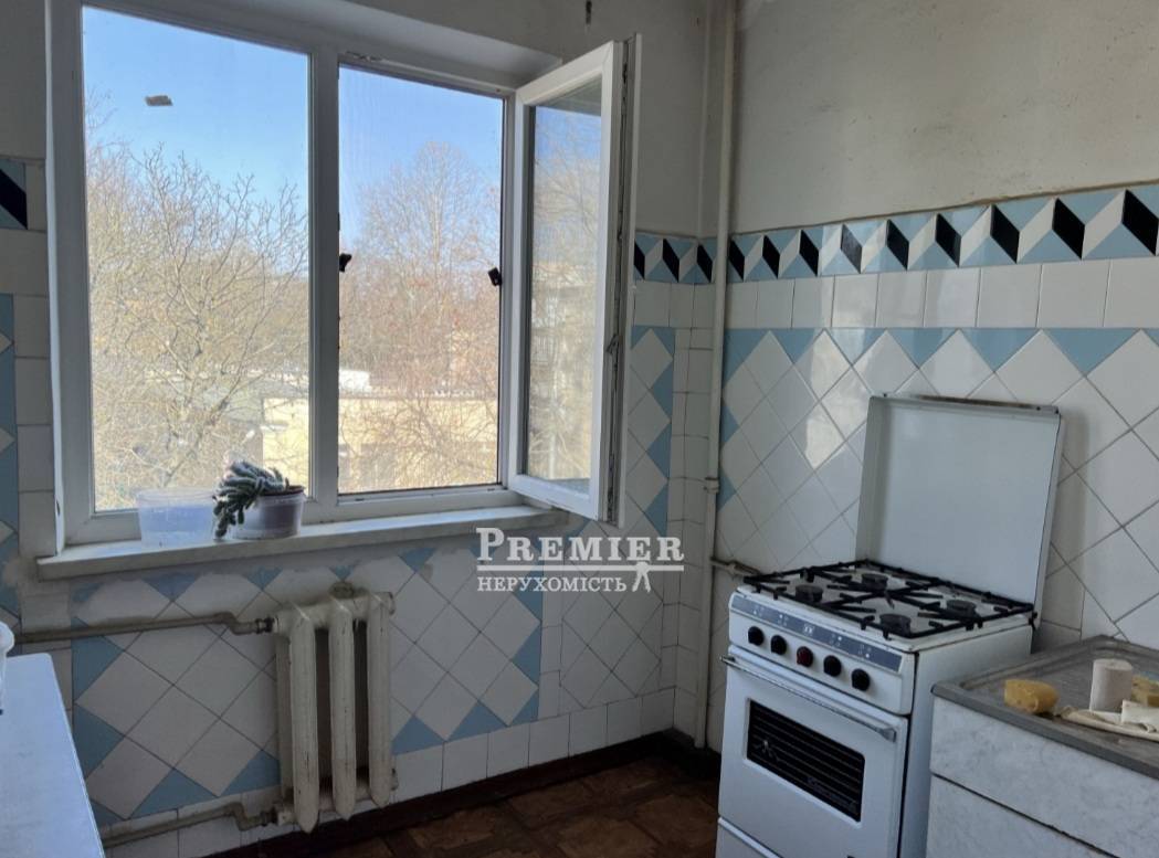 Продаж 1-кімнатної квартири 32 м², Академіка Філатова вул.