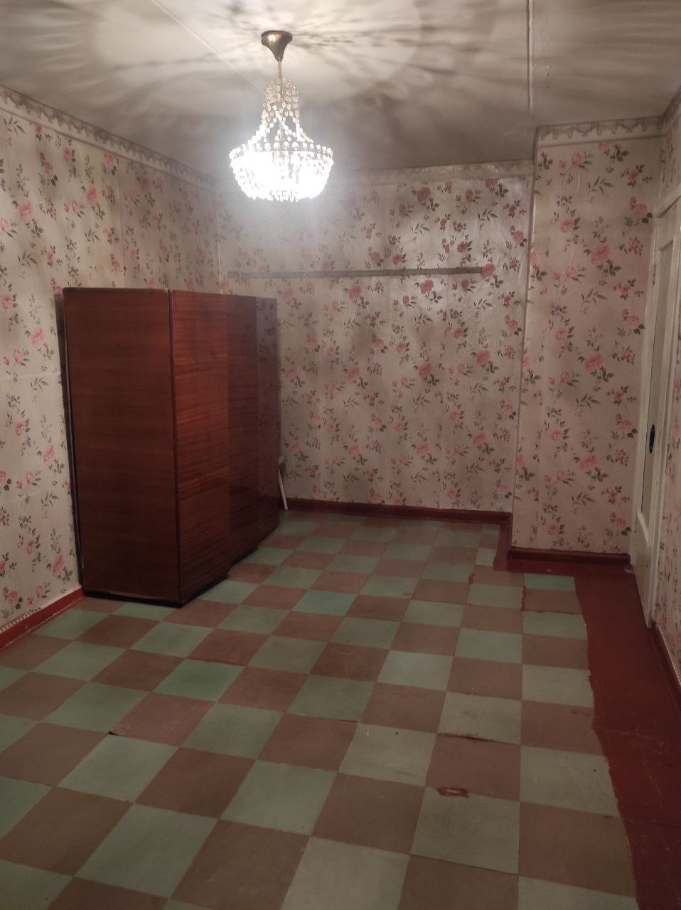 Продаж 1-кімнатної квартири 31 м², Продам 1к Ул. Калинина Каменнобродский Район 1.800.000р.