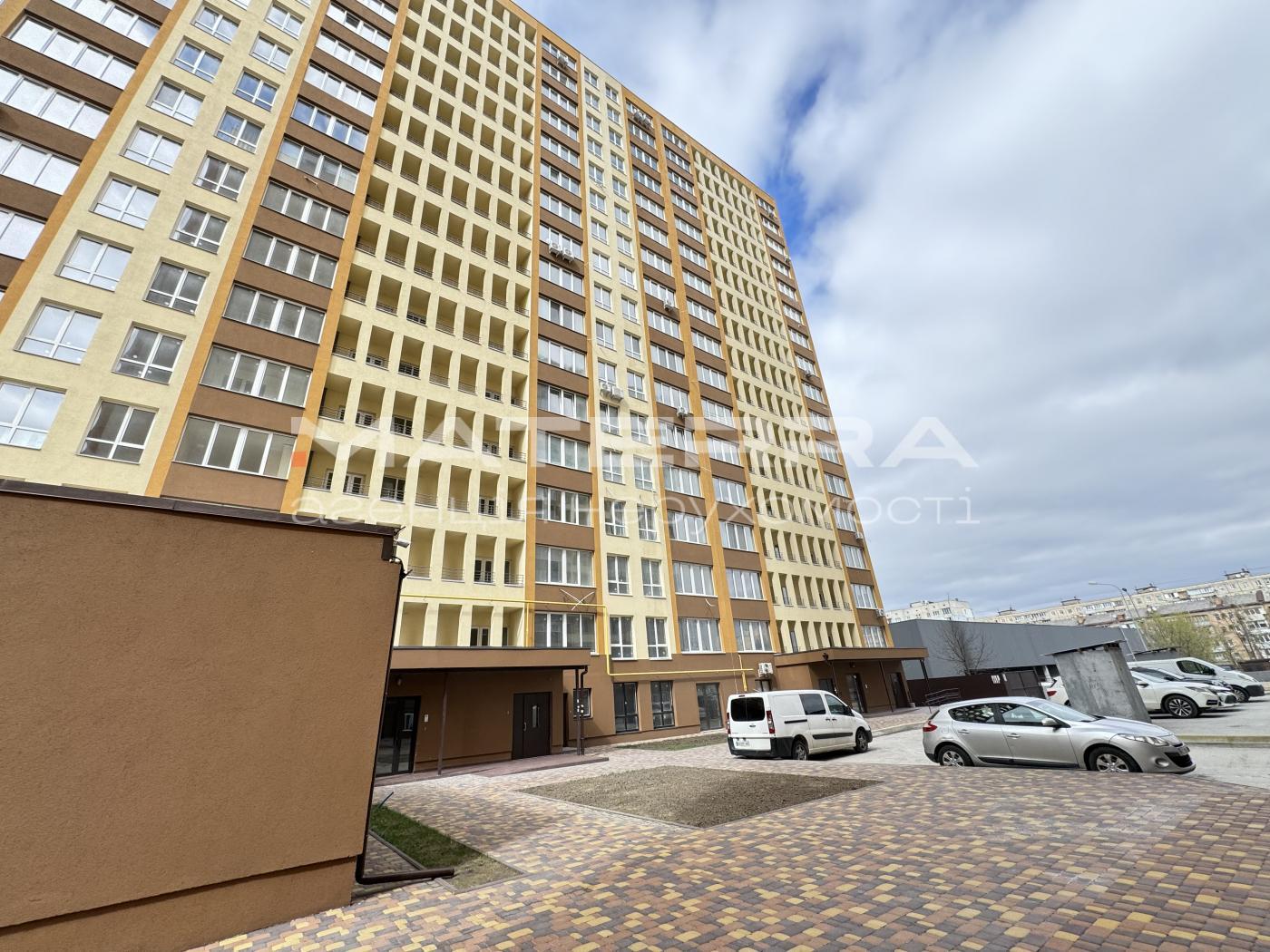 Продаж 1-кімнатної квартири 41 м²