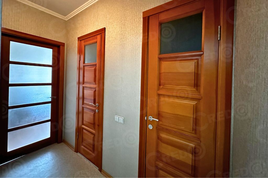 Продаж 4-кімнатної квартири 77.6 м², Співдружності вул.
