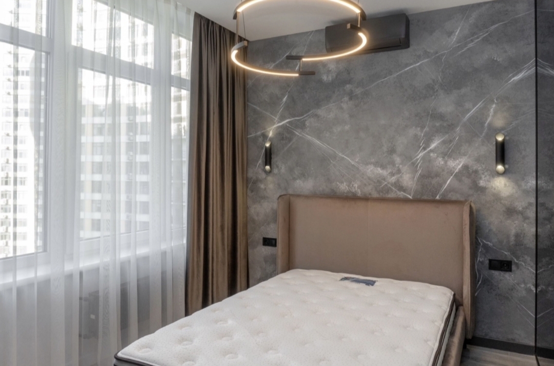 Аренда 3-комнатной квартиры 105 м², Каманина ул., 16А/1