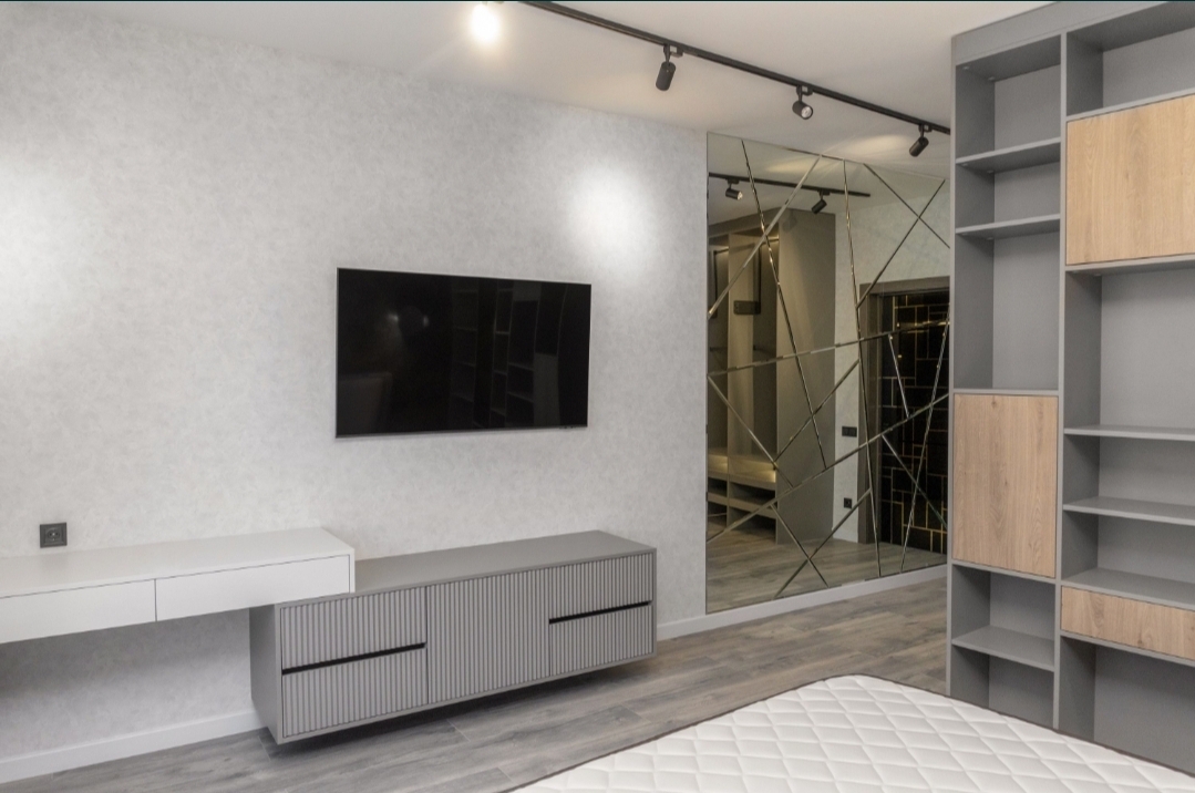 Аренда 3-комнатной квартиры 105 м², Каманина ул., 16А/1